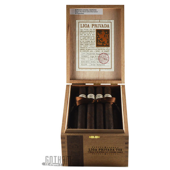Liga Privada T52 Corona Doble Open Box